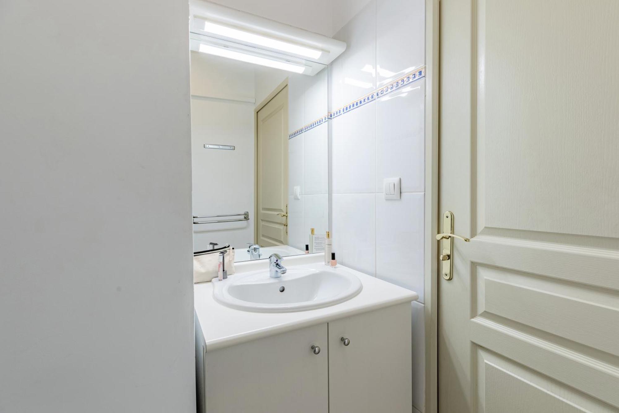Appart’city Marseille Aéroport – Vitrolles Appart hôtel